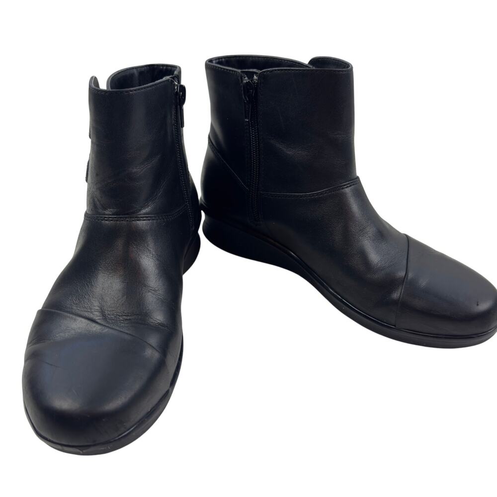 Clarks Collection Leather Comfort Rubber Sole Ankle Boots Women's Size 6